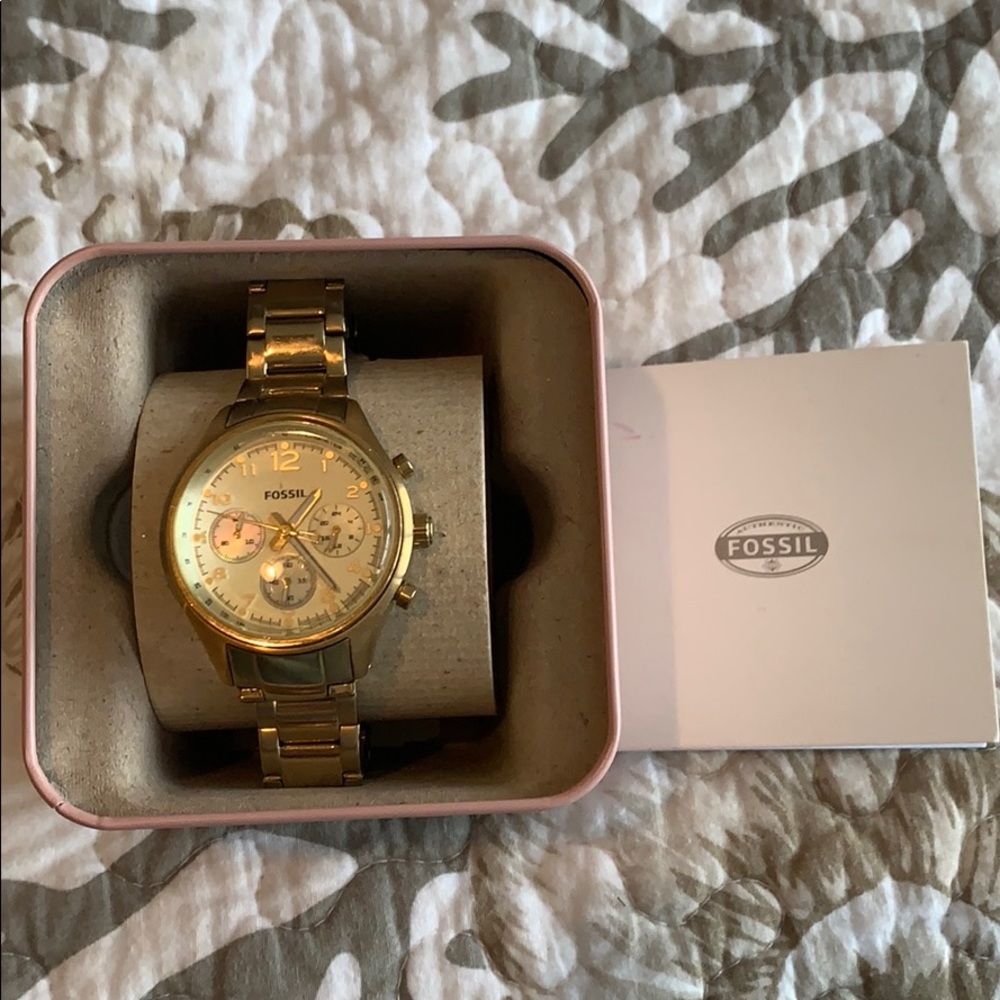 fossil watch
